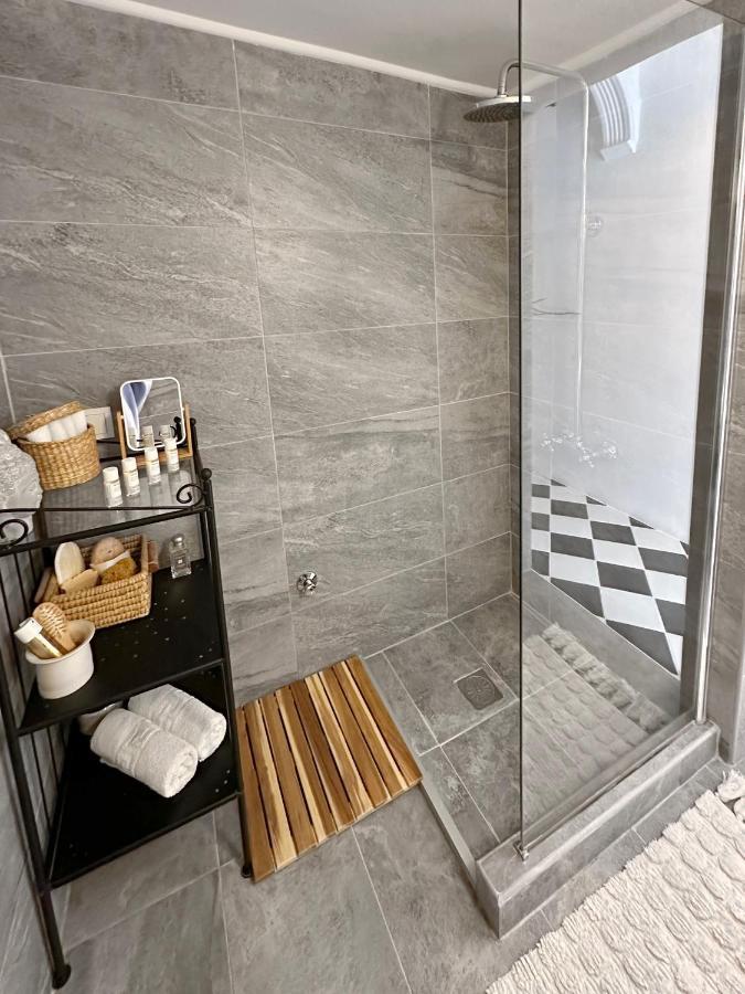 Spacious 82 M2 Two Bedroom Classy Apartment Near City Center Thessaloníki Ngoại thất bức ảnh