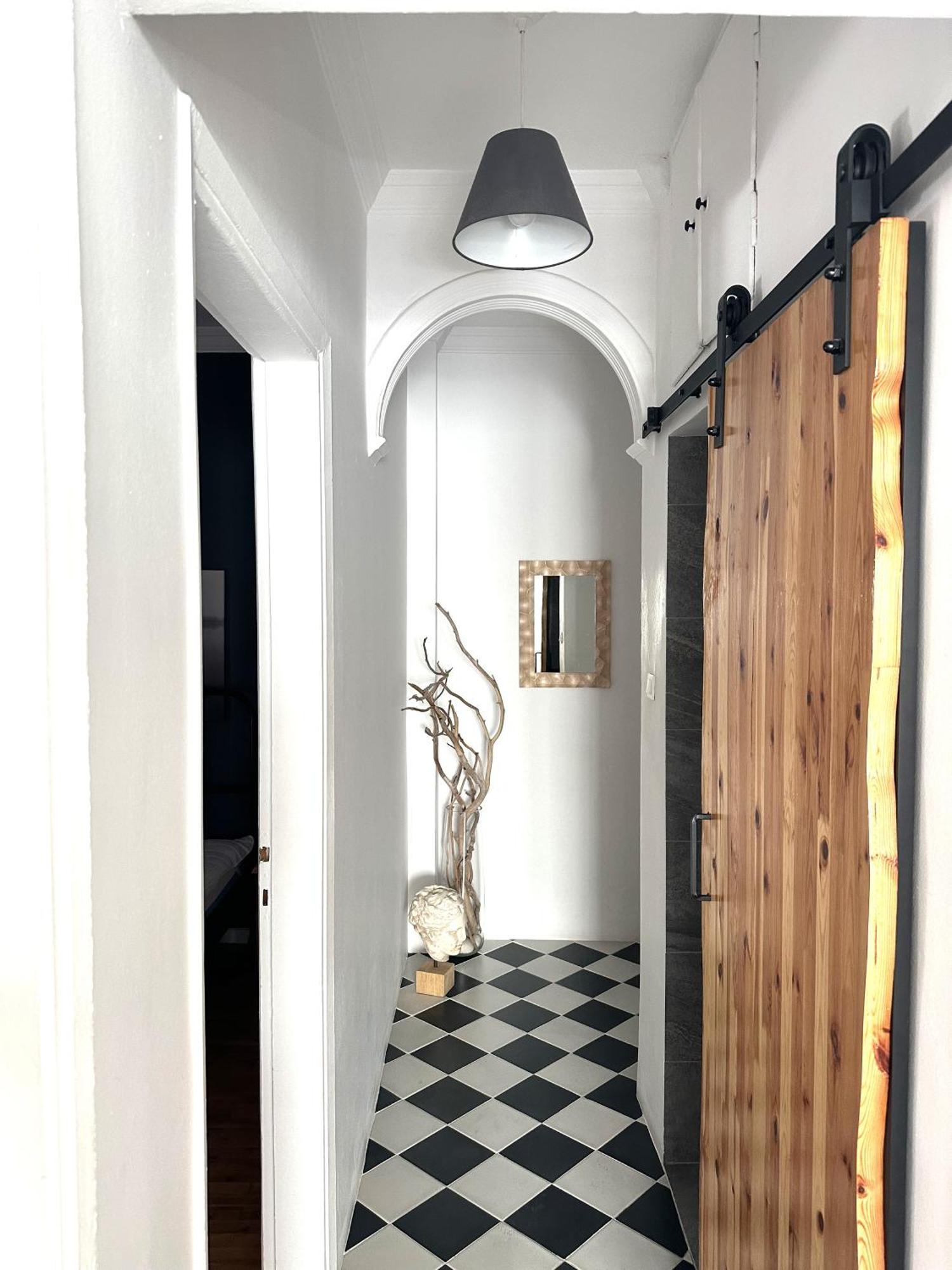 Spacious 82 M2 Two Bedroom Classy Apartment Near City Center Thessaloníki Ngoại thất bức ảnh